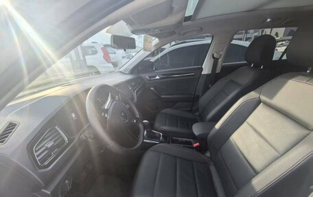 Volkswagen T-Roc I, 2022 год, 1 750 000 рублей, 12 фотография