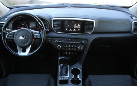 KIA Sportage IV рестайлинг, 2019 год, 2 090 000 рублей, 18 фотография