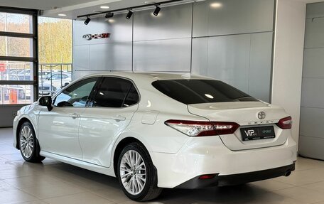 Toyota Camry, 2018 год, 2 535 000 рублей, 4 фотография
