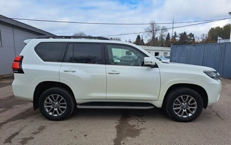 Toyota Land Cruiser Prado 150 рестайлинг 2, 2017 год, 5 500 000 рублей, 5 фотография