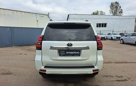 Toyota Land Cruiser Prado 150 рестайлинг 2, 2017 год, 5 500 000 рублей, 7 фотография