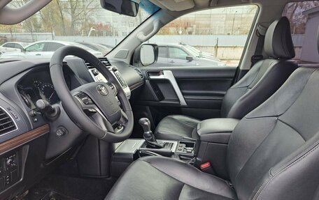 Toyota Land Cruiser Prado 150 рестайлинг 2, 2017 год, 5 500 000 рублей, 20 фотография