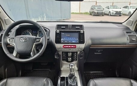 Toyota Land Cruiser Prado 150 рестайлинг 2, 2017 год, 5 500 000 рублей, 17 фотография