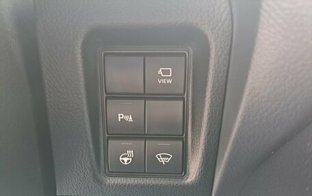 Toyota Land Cruiser Prado 150 рестайлинг 2, 2017 год, 5 500 000 рублей, 25 фотография