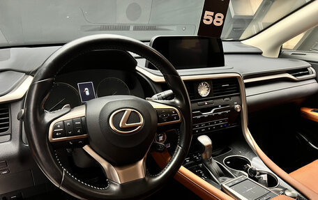 Lexus RX IV рестайлинг, 2020 год, 4 500 000 рублей, 14 фотография