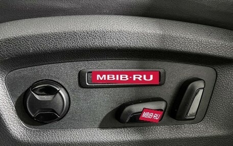 Volkswagen Multivan T6 рестайлинг, 2015 год, 3 377 000 рублей, 14 фотография
