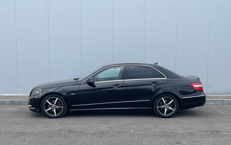 Mercedes-Benz E-Класс, 2010 год, 1 350 000 рублей, 4 фотография