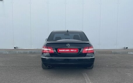 Mercedes-Benz E-Класс, 2010 год, 1 350 000 рублей, 7 фотография