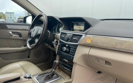 Mercedes-Benz E-Класс, 2010 год, 1 350 000 рублей, 25 фотография