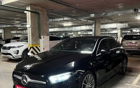 Mercedes-Benz A-Класс, 2018 год, 3 200 000 рублей, 1 фотография