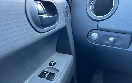 Mitsubishi Colt VI рестайлинг, 2006 год, 490 000 рублей, 16 фотография