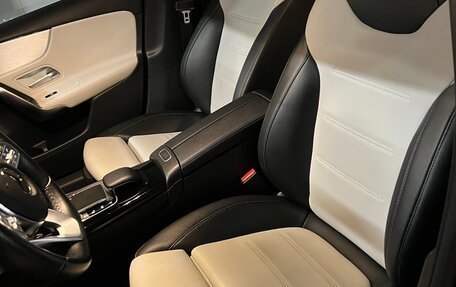 Mercedes-Benz A-Класс, 2018 год, 3 200 000 рублей, 11 фотография