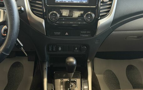 Mitsubishi L200 IV рестайлинг, 2017 год, 2 150 000 рублей, 10 фотография