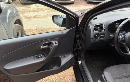 Volkswagen Polo VI (EU Market), 2018 год, 1 050 000 рублей, 15 фотография