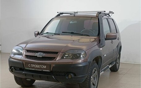 Chevrolet Niva I рестайлинг, 2016 год, 587 000 рублей, 3 фотография