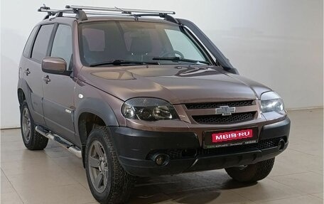 Chevrolet Niva I рестайлинг, 2016 год, 587 000 рублей, 1 фотография