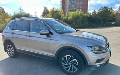 Volkswagen Tiguan II, 2018 год, 2 330 000 рублей, 1 фотография
