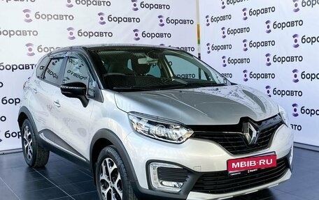 Renault Kaptur I рестайлинг, 2018 год, 1 480 000 рублей, 1 фотография