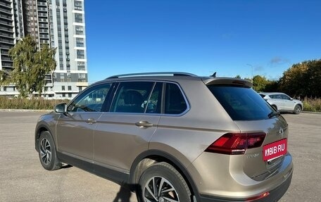 Volkswagen Tiguan II, 2018 год, 2 330 000 рублей, 7 фотография