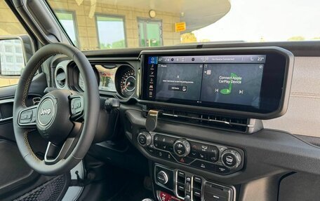 Jeep Wrangler, 2024 год, 8 245 000 рублей, 18 фотография