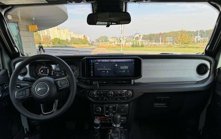Jeep Wrangler, 2024 год, 8 245 000 рублей, 12 фотография