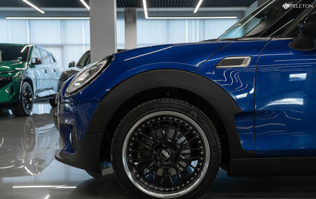 MINI Clubman, 2018 год, 2 190 000 рублей, 21 фотография