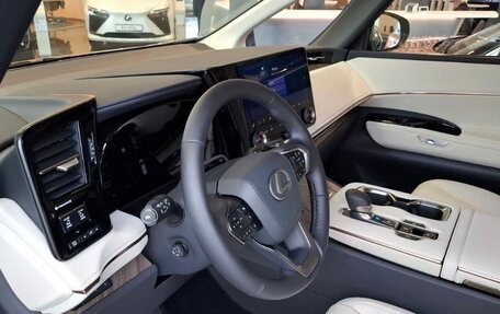 Lexus LM, 2025 год, 20 000 000 рублей, 6 фотография