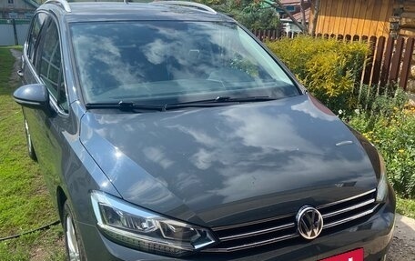 Volkswagen Touran III, 2020 год, 3 190 000 рублей, 2 фотография
