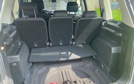Volkswagen Touran III, 2020 год, 3 190 000 рублей, 36 фотография