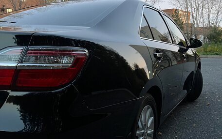 Toyota Camry, 2015 год, 1 990 000 рублей, 3 фотография