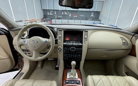 Infiniti QX70, 2015 год, 4 400 000 рублей, 18 фотография