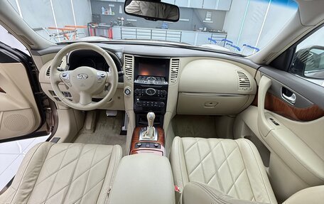 Infiniti QX70, 2015 год, 4 400 000 рублей, 17 фотография