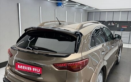 Infiniti QX70, 2015 год, 4 400 000 рублей, 9 фотография