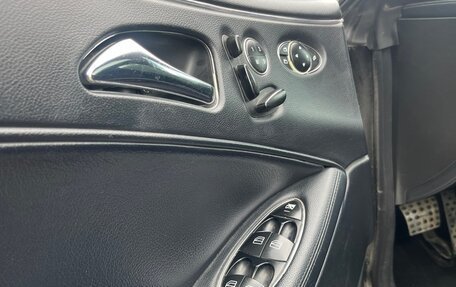 Mercedes-Benz CLS, 2006 год, 1 060 000 рублей, 10 фотография