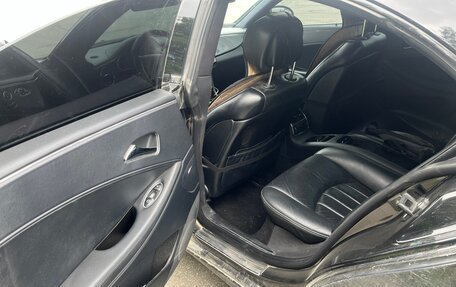 Mercedes-Benz CLS, 2006 год, 1 060 000 рублей, 13 фотография
