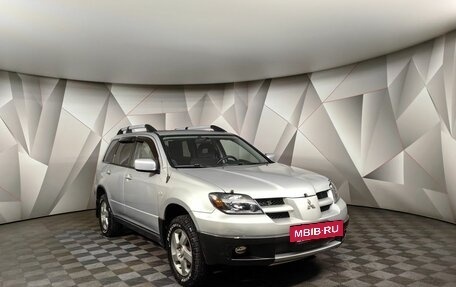 Mitsubishi Outlander III рестайлинг 3, 2003 год, 565 000 рублей, 3 фотография