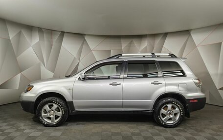 Mitsubishi Outlander III рестайлинг 3, 2003 год, 565 000 рублей, 5 фотография