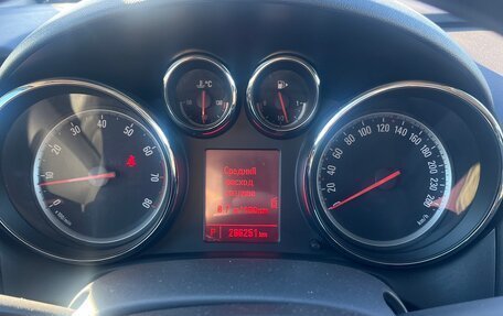 Opel Astra J, 2012 год, 770 000 рублей, 20 фотография