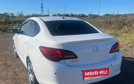 Opel Astra J, 2012 год, 770 000 рублей, 4 фотография