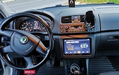 Skoda Fabia II, 2011 год, 850 000 рублей, 5 фотография