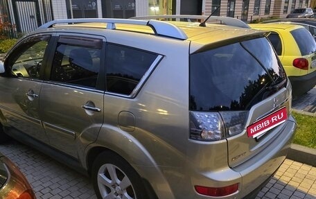 Mitsubishi Outlander III рестайлинг 3, 2008 год, 939 000 рублей, 7 фотография