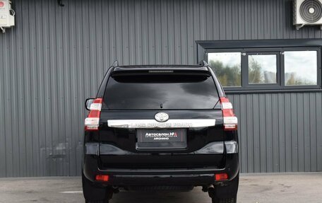 Toyota Land Cruiser Prado 150 рестайлинг 2, 2016 год, 3 949 999 рублей, 9 фотография