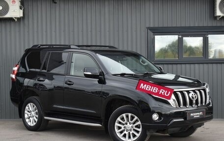 Toyota Land Cruiser Prado 150 рестайлинг 2, 2016 год, 3 949 999 рублей, 5 фотография
