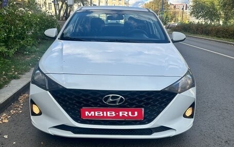 Hyundai Solaris II рестайлинг, 2020 год, 1 185 000 рублей, 1 фотография