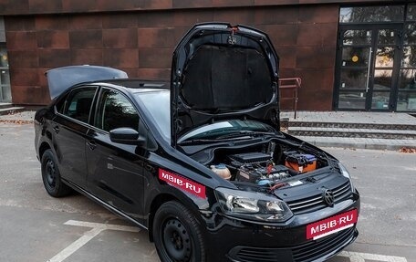 Volkswagen Polo VI (EU Market), 2011 год, 650 000 рублей, 21 фотография