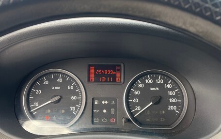 Renault Logan I, 2012 год, 425 000 рублей, 18 фотография