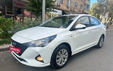 Hyundai Solaris II рестайлинг, 2020 год, 1 185 000 рублей, 4 фотография