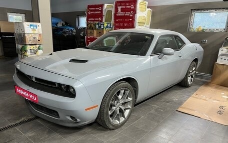 Dodge Challenger III рестайлинг 2, 2022 год, 5 200 000 рублей, 1 фотография