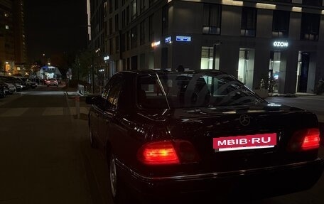 Mercedes-Benz E-Класс, 1998 год, 800 000 рублей, 6 фотография