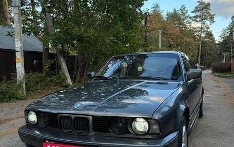 BMW 5 серия, 1991 год, 450 000 рублей, 9 фотография
